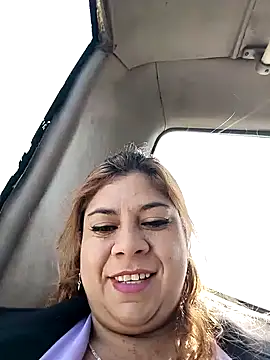Snapshot of Laura-Hernandez chatting on 12.11.24 Laura-Hernandez online show from 12.11.24
