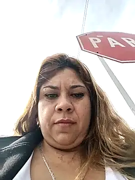 Snapshot of Laura-Hernandez chatting on 12.13.24 Laura-Hernandez online show from 12.13.24