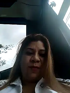 Snapshot of Laura-Hernandez chatting on 01.26.25 Laura-Hernandez online show from 01.26.25