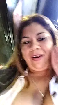 Snapshot of Laura-Hernandez chatting on 03.08.25 Laura-Hernandez online show from 03.08.25