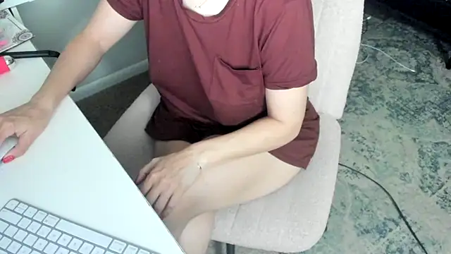Snapshot of bigb00tyjudyyX chatting on 05.19.26 bigb00tyjudyyX online show from 05.19.26