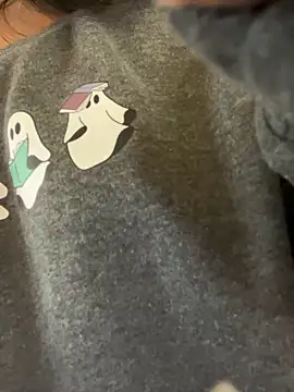 Snapshot of aly_golden_ chatting on 03.19.25 aly golden online show from 03.19.25