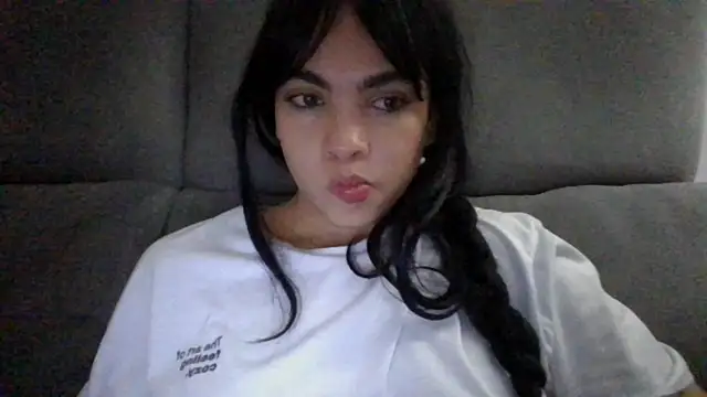 Kiri Cutee online show from 12.05.24