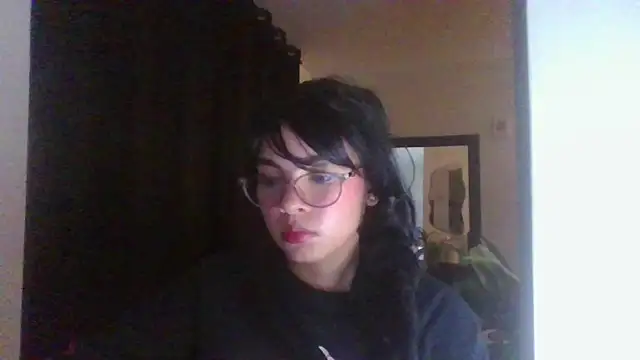 Kiri Cutee online show from 02.14.25