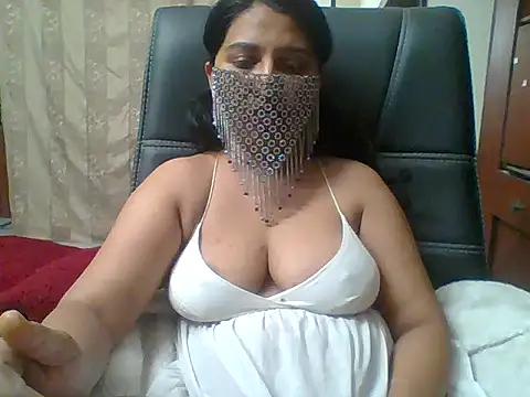 kamayanisingh24 online show from 01.25.25