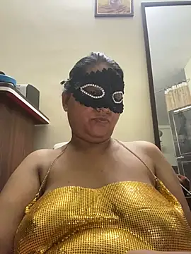 kamayanisingh24 online show from 03.02.25