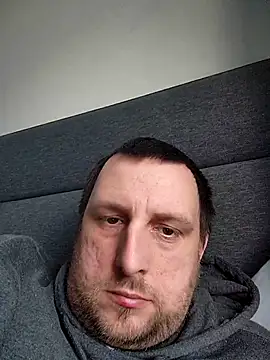 HE-M123 online show from 04.05.26