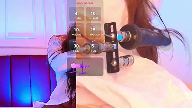 Snapshot of Luna_monroe_ chatting on 11.16.25 Luna monroe online show from 11.16.25