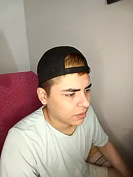 Snapshot of CARKIS-69 chatting on 12.10.24 CARKIS-69 online show from 12.10.24