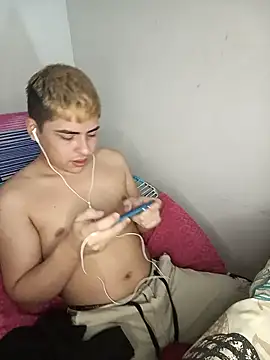 Snapshot of CARKIS-69 chatting on 01.09.25 CARKIS-69 online show from 01.09.25