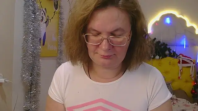 HolyMilfa online show from 01.12.25