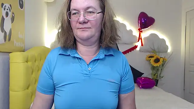 HolyMilfa online show from 03.07.25