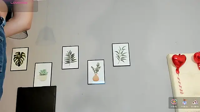 Maia W10 online show from 03.22.25