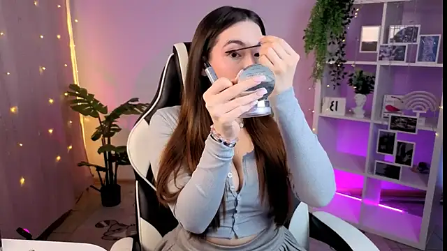 MelissaLovvv online show from 11.24.25