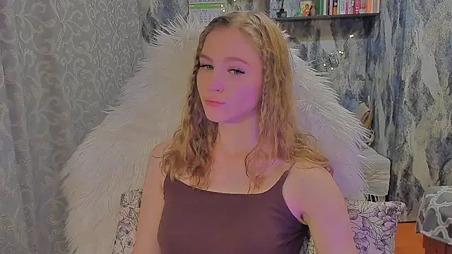 JuxxxsyBunx online show from 11.10.25