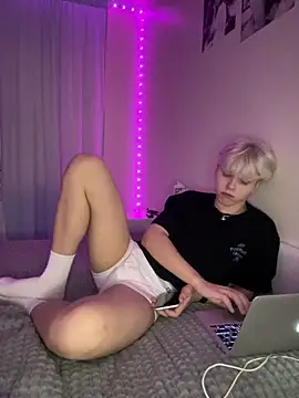 Snapshot of metratok chatting on 12.16.24 metratok online show from 12.16.24