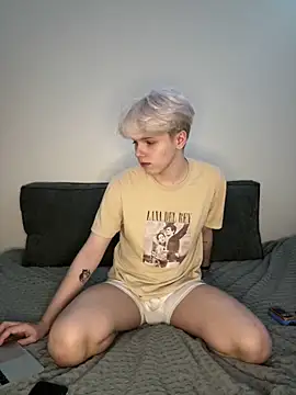 Snapshot of metratok chatting on 03.03.25 metratok online show from 03.03.25