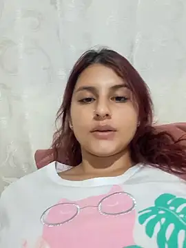 Snapshot of Luu_Princess chatting on 12.31.24 Luu Princess online show from 12.31.24