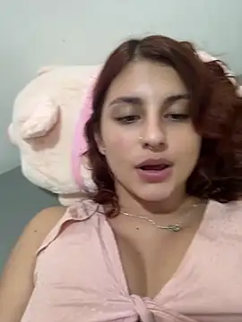 Snapshot of Luu_Princess chatting on 03.21.25 Luu Princess online show from 03.21.25