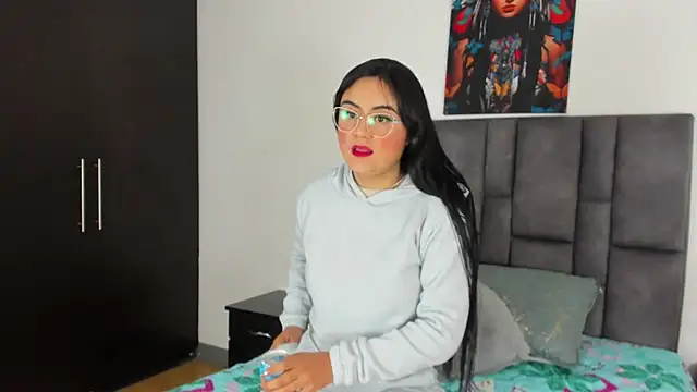 Snapshot of Dulce_amg chatting on 02.11.25 Dulce amg online show from 02.11.25