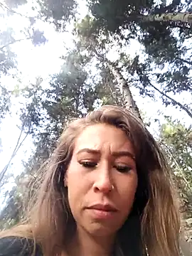 Snapshot of samy-blonde chatting on 02.21.25 samy-blonde online show from 02.21.25