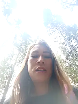 Snapshot of samy-blonde chatting on 03.09.25 samy-blonde online show from 03.09.25