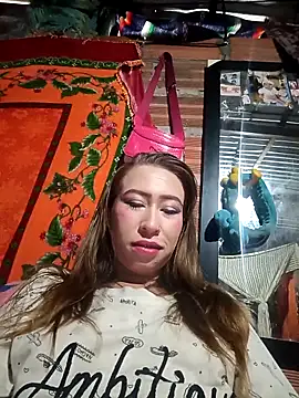 Snapshot of samy-blonde chatting on 09.18.25 samy-blonde online show from 09.18.25