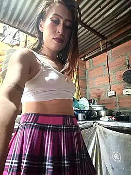 Snapshot of samy-blonde chatting on 01.08.26 samy-blonde online show from 01.08.26