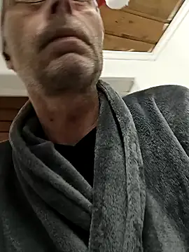 BesterJunge45 online show from 12.15.24