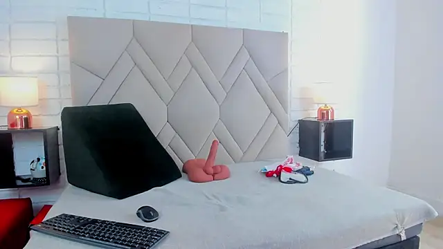 Kasandra Gomez online show from 01.17.25