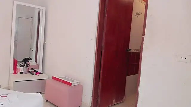 Snapshot of Alhana_pulido chatting on 03.11.25 Alhana pulido online show from 03.11.25