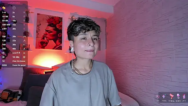 ZuryRamirez  online show from 10.29.25