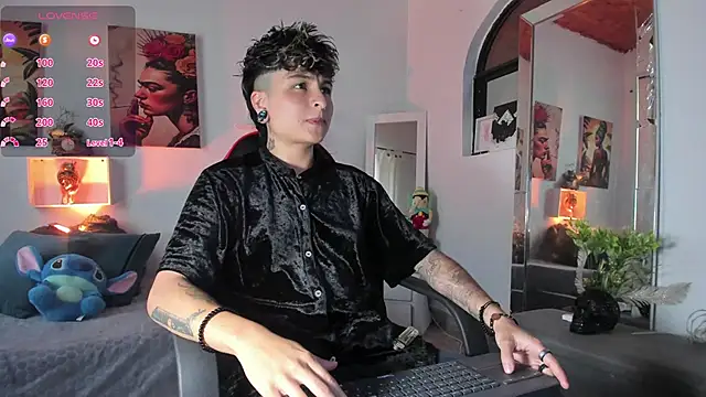 ZuryRamirez  online show from 11.26.25