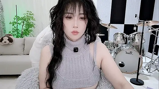 Vaness-a online show from 10.17.25