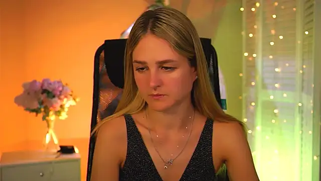 DeboraLarson online show from 03.31.26