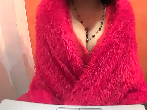 HOT-SEEMAA online show from 01.05.25