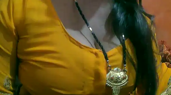 Snapshot of LOVE-SUSHILA chatting on 02.05.25 LOVE-SUSHILA online show from 02.05.25