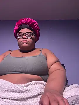 Snapshot of dondivax3 chatting on 10.27.25 dondivax3 online show from 10.27.25