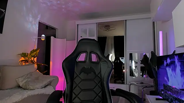 Snapshot of Ivy_belle chatting on 11.27.25 Ivy belle online show from 11.27.25