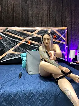 tiffanyandClark online show from 10.28.25