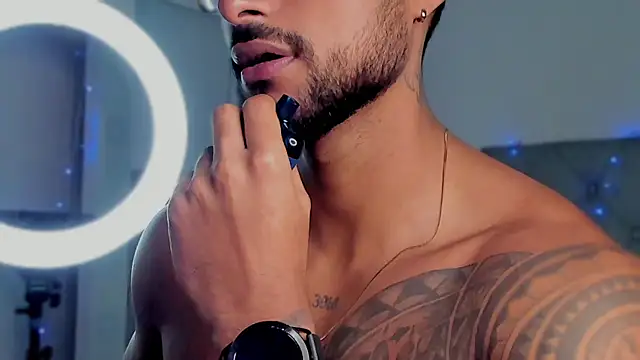 LiamGarcia1 online show from 01.02.25