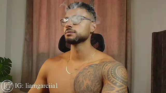 LiamGarcia1 online show from 03.19.25