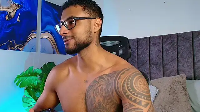 LiamGarcia1 online show from 09.22.25