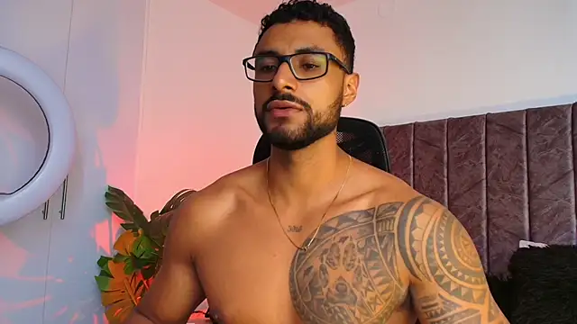 LiamGarcia1 online show from 12.03.25