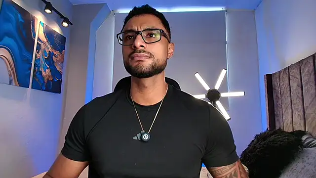 LiamGarcia1 online show from 05.15.26