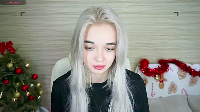 Snapshot of Ashley_S chatting on 12.29.24 Ashley S online show from 12.29.24
