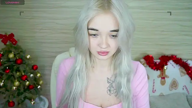 Snapshot of Ashley_S chatting on 01.02.25 Ashley S online show from 01.02.25
