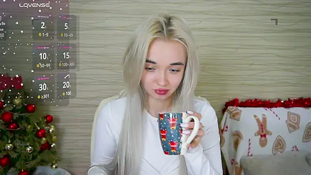 Snapshot of Ashley_S chatting on 01.21.25 Ashley S online show from 01.21.25