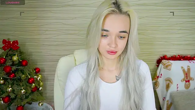 Snapshot of Ashley_S chatting on 01.28.25 Ashley S online show from 01.28.25