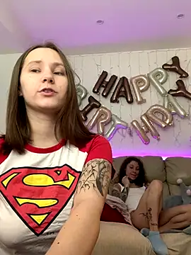 HotCaramellsTV online show from 10.19.25